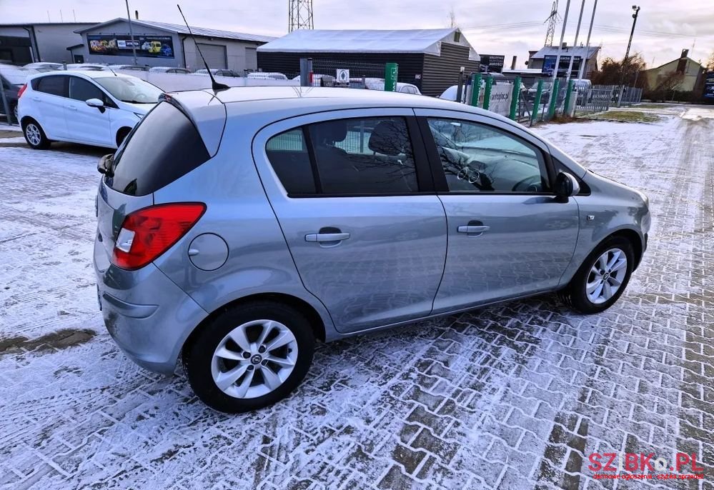 2014' Opel Corsa 1.2 16V Cosmo S&S photo #3