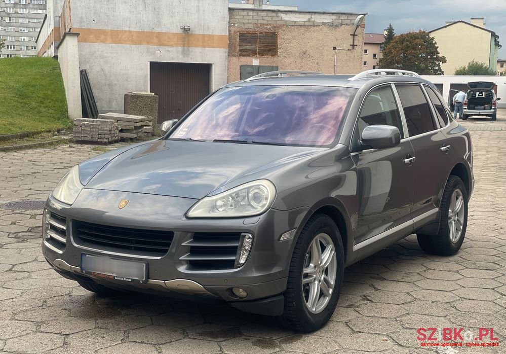 2007' Porsche Cayenne photo #1