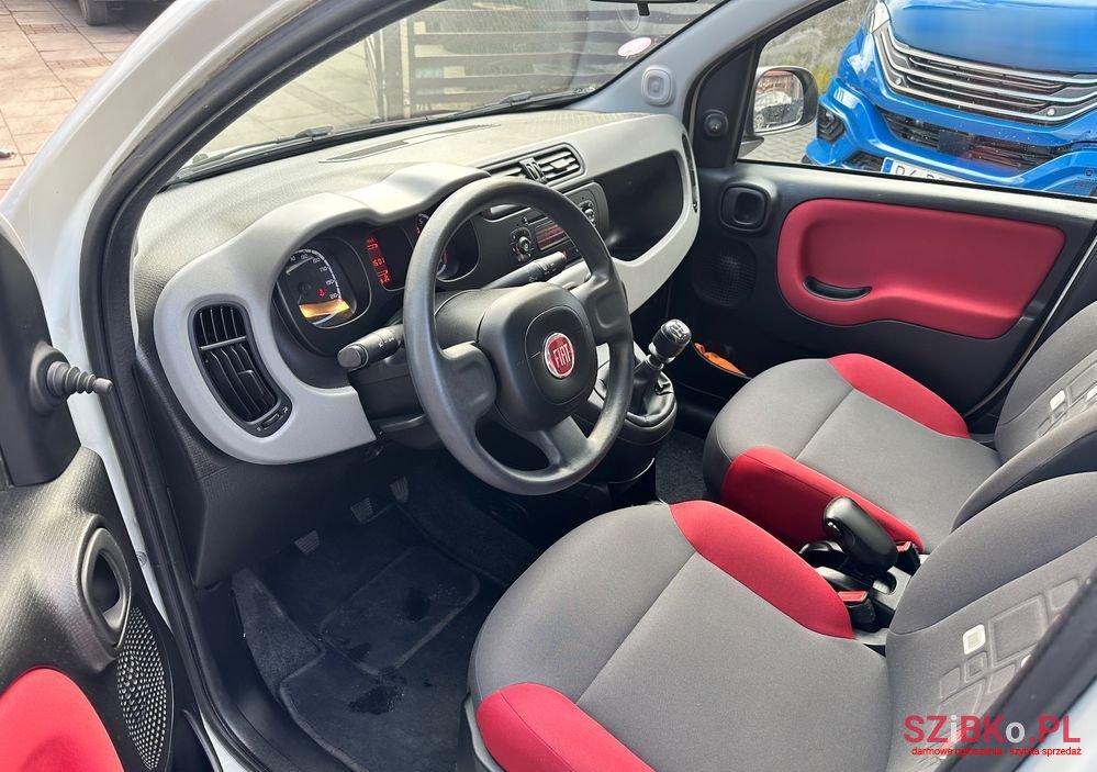 2013' Fiat Panda photo #4