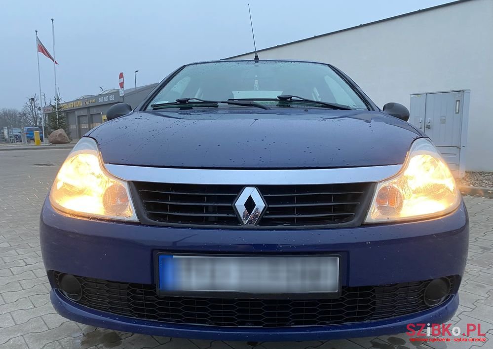 2010' Renault Thalia photo #2