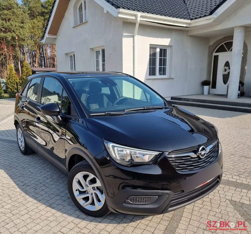 2019' Opel Crossland X 1.2 Limited Edition photo #2