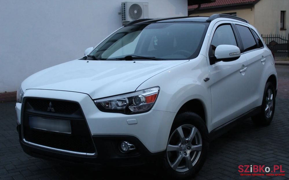 2012' Mitsubishi ASX photo #4
