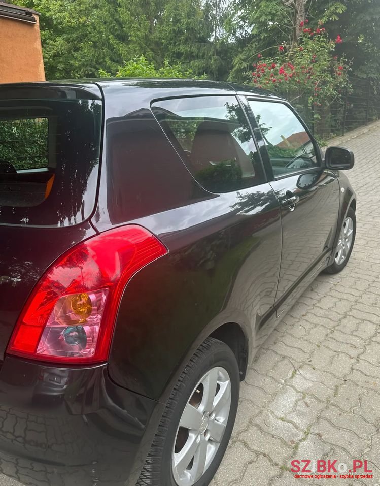 2010' Suzuki Swift 1.3 Glx / Comfort photo #2