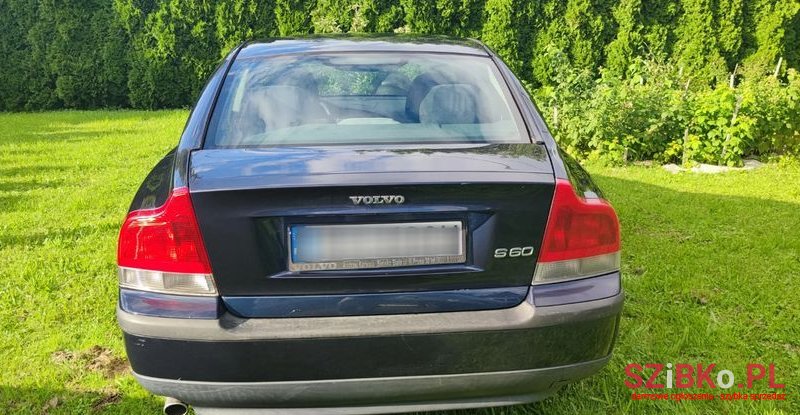2001' Volvo S60 2.4I photo #3