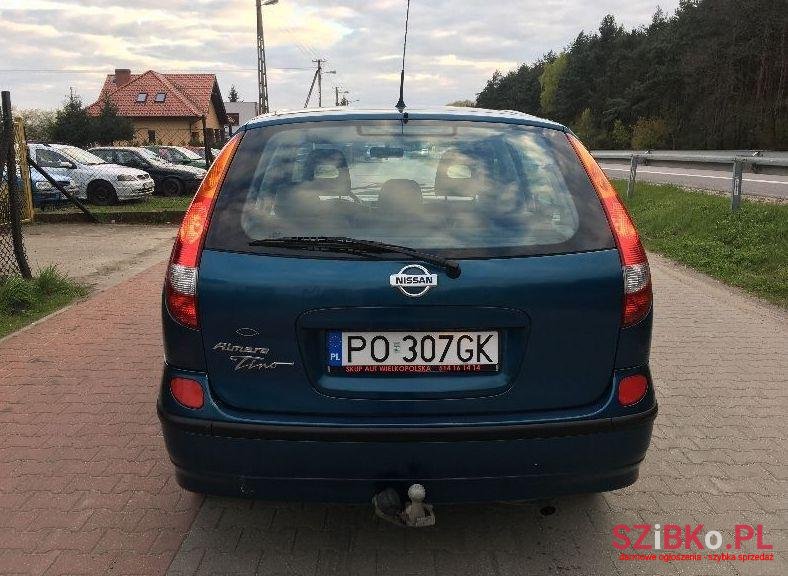 2001' Nissan Almera photo #2