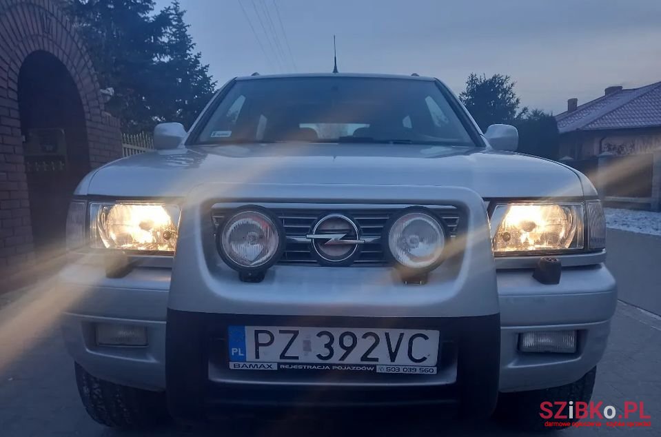 2003' Opel Frontera photo #1