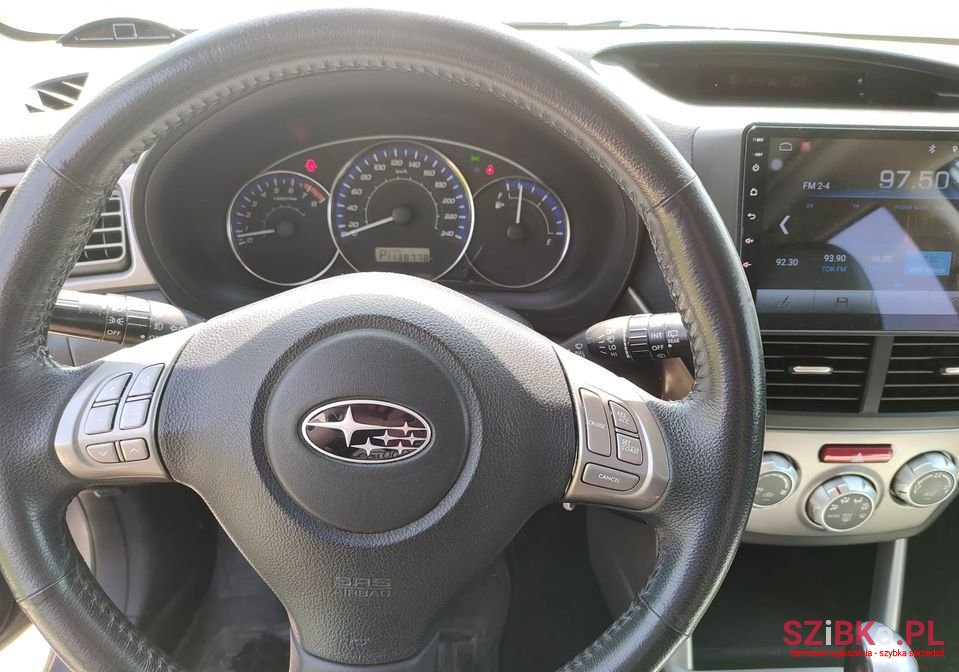 2010' Subaru Forester photo #2