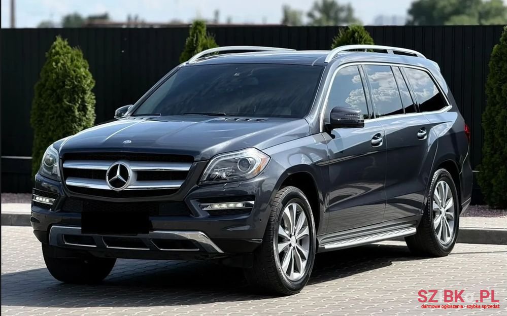 2016' Mercedes-Benz GL photo #1