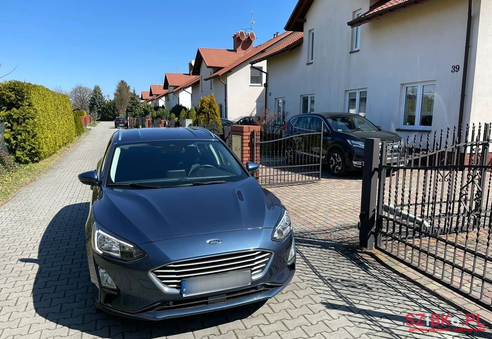 2021' Ford Focus photo #1