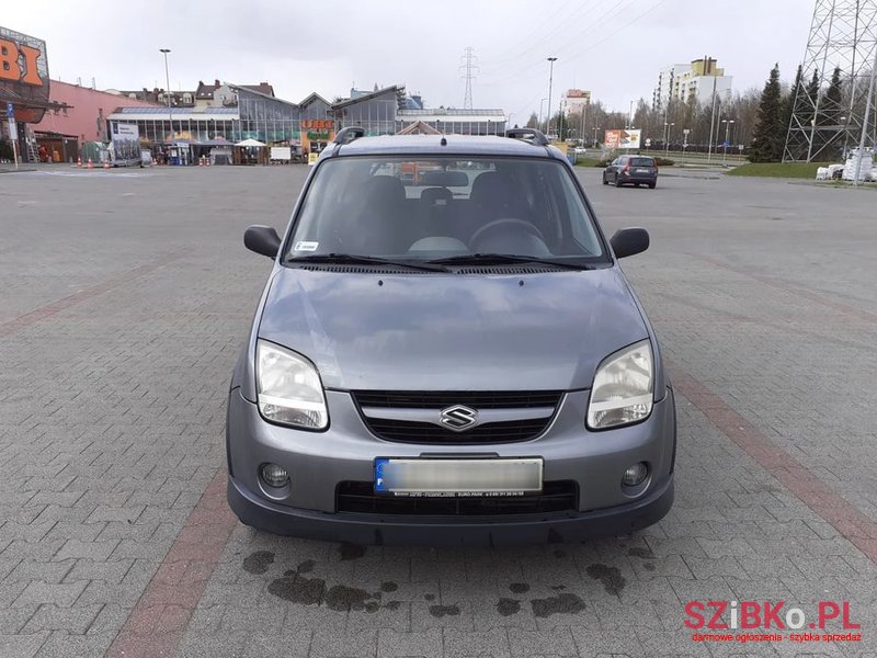 2005' Suzuki Ignis photo #2