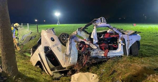 Trzech Polaków zginęło w Belgii. Ich Maserati rozpadło się na pół