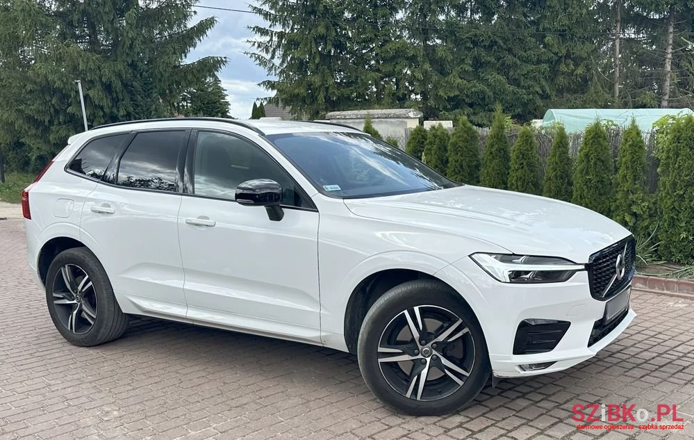 2021' Volvo Xc 60 B4 B R-Design photo #4