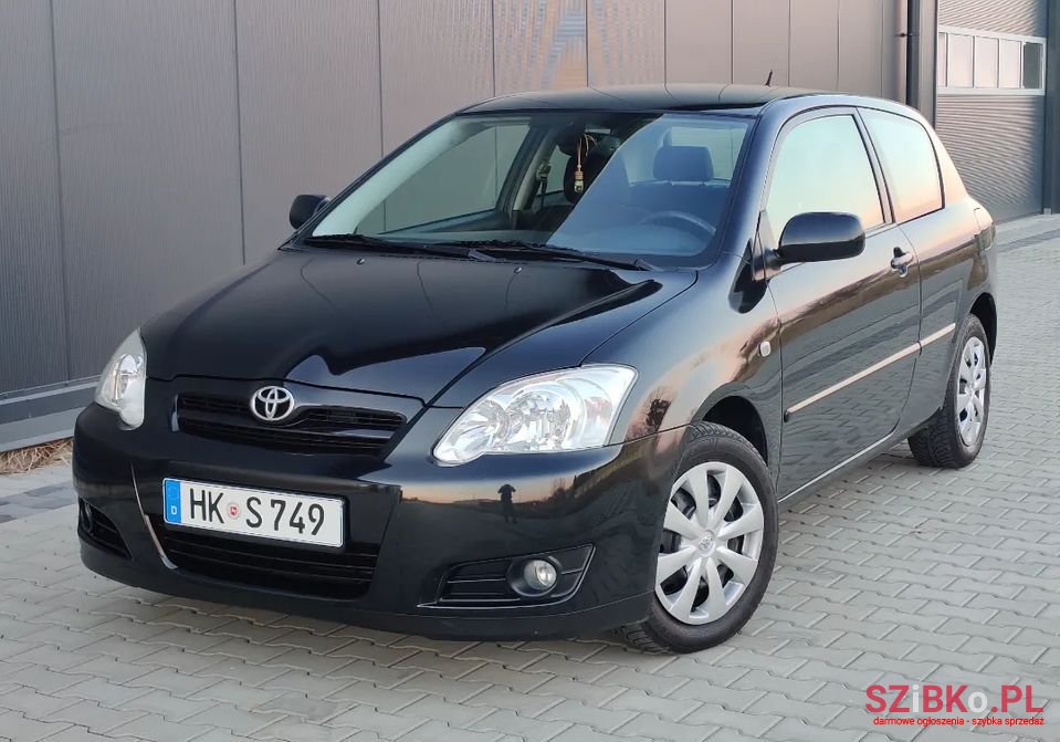 2005' Toyota Corolla Prestige photo #2