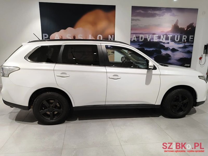 2012' Mitsubishi Outlander 2.2 Did Intense photo #4