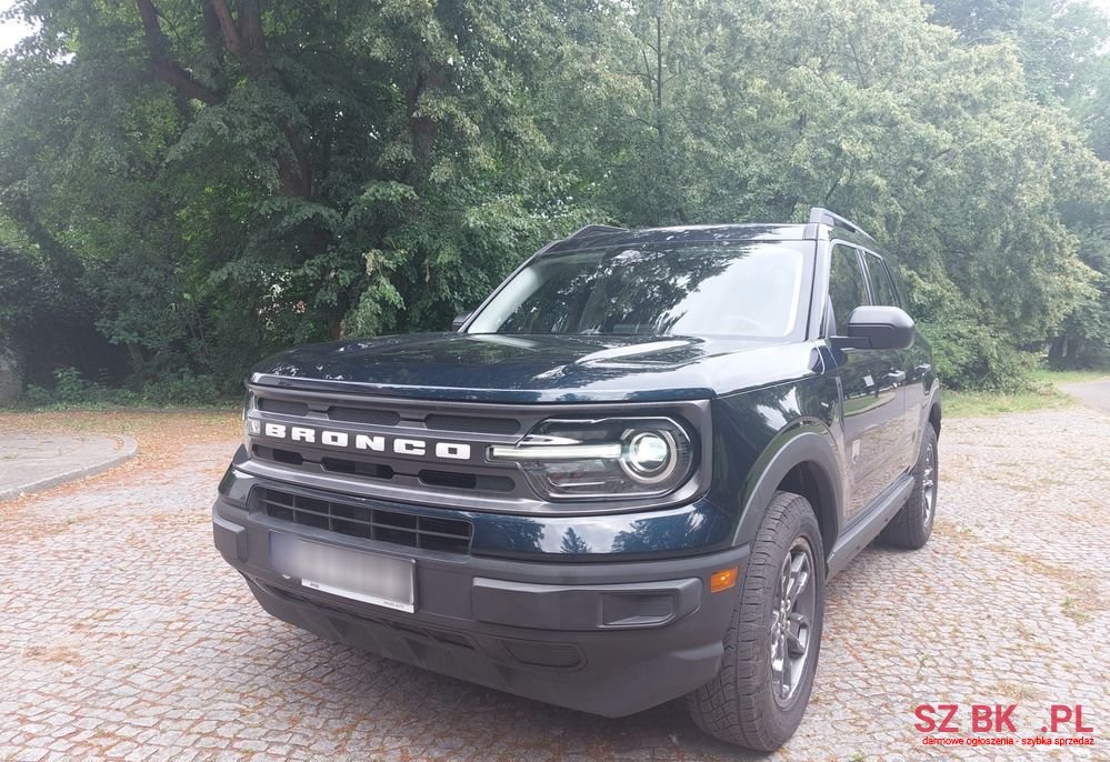 2022' Ford Bronco photo #2