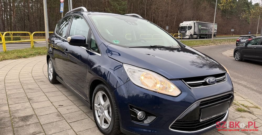 2013' Ford C-MAX photo #3