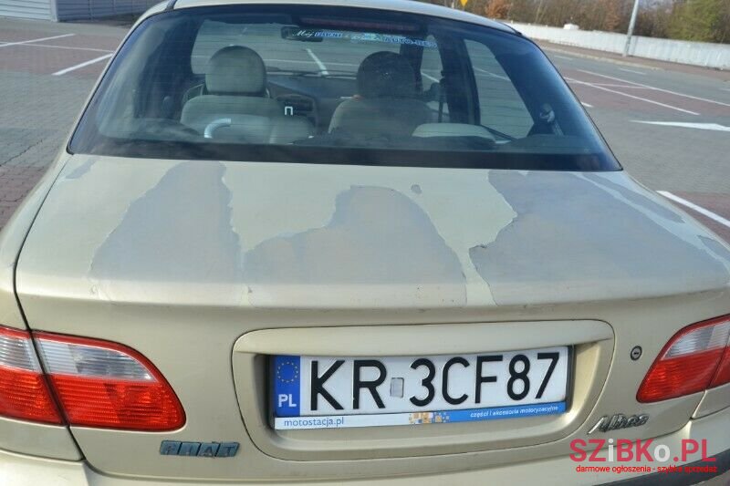 2005' Fiat Albea photo #2