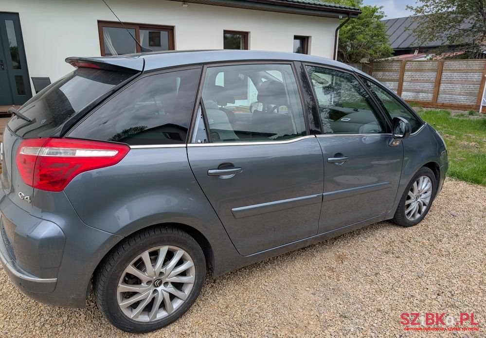 2008' Citroen C4 Picasso photo #4