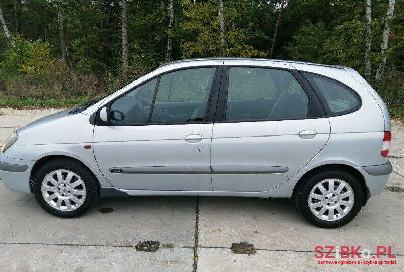 2002' Renault Scenic photo #1