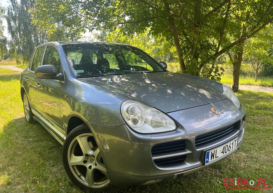 2006' Porsche Cayenne photo #1