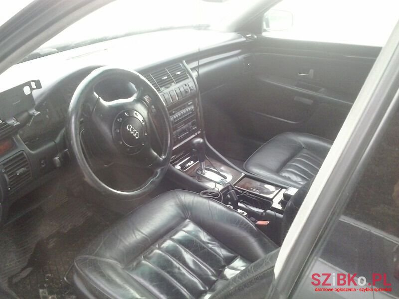 1994' Audi A8 photo #4
