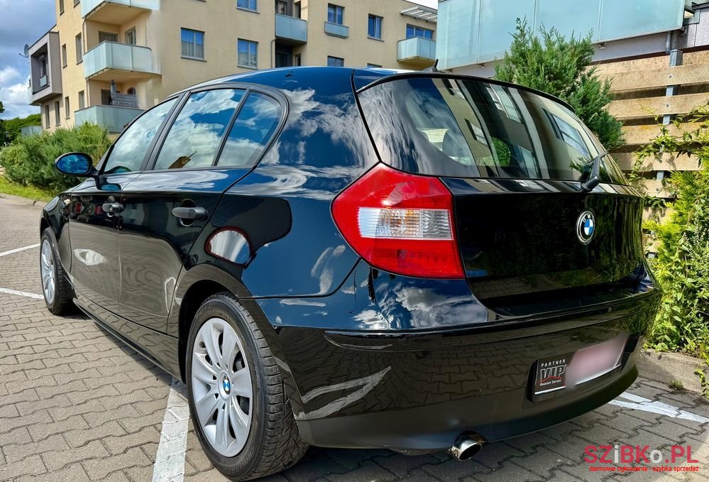 2006' BMW 1 Series photo #4