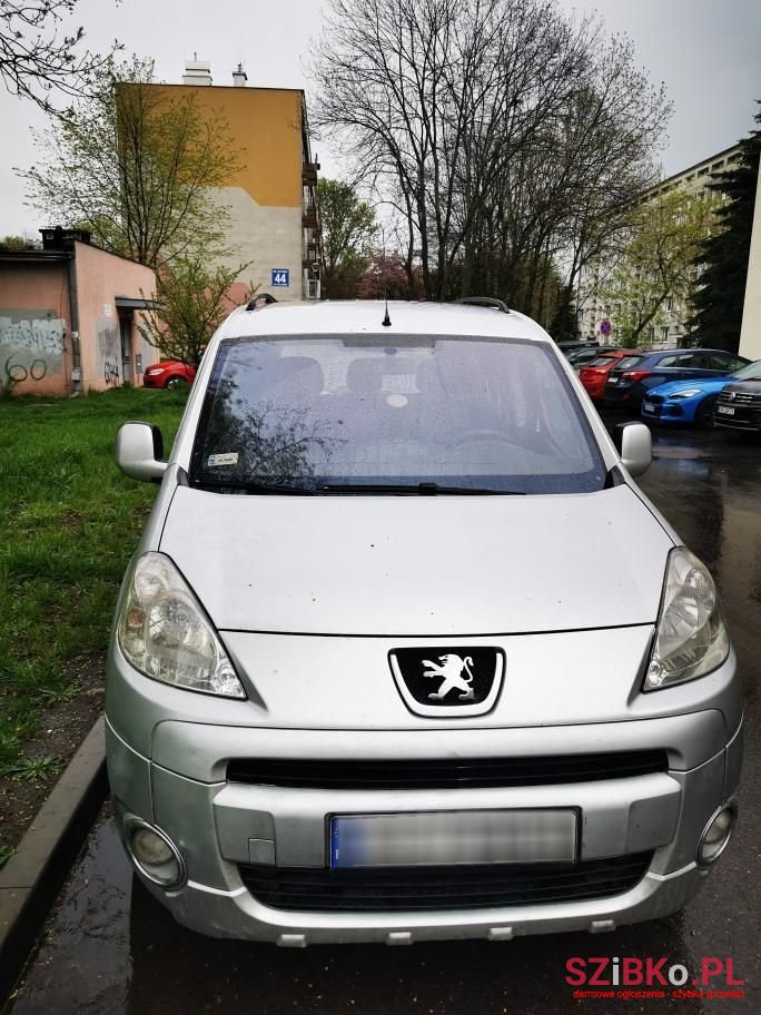 2009' Peugeot Partner photo #4