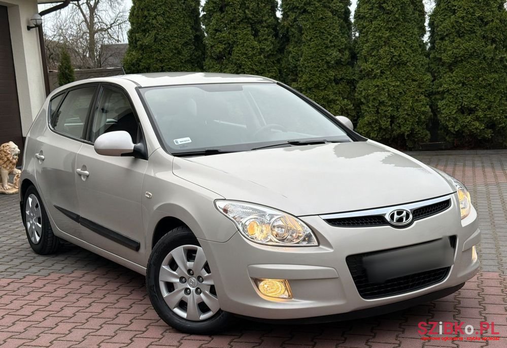 2009' Hyundai i30 photo #1
