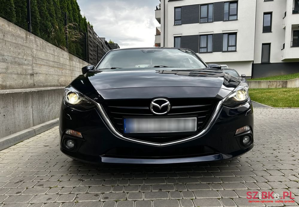2014' Mazda 3 Skyactiv-G photo #3