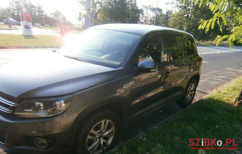 2012' Volkswagen Tiguan photo #1