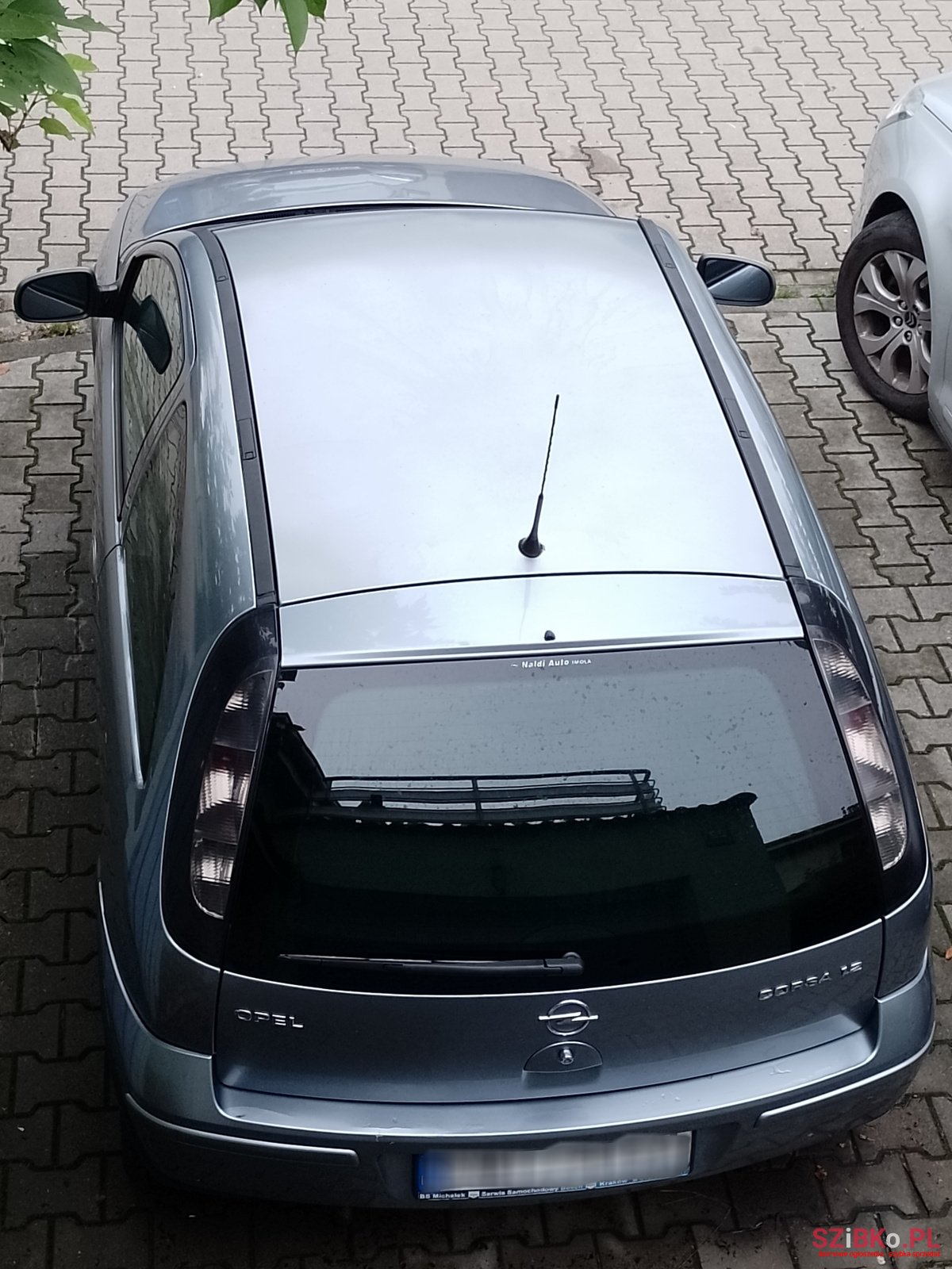 2004' Opel Corsa C photo #3