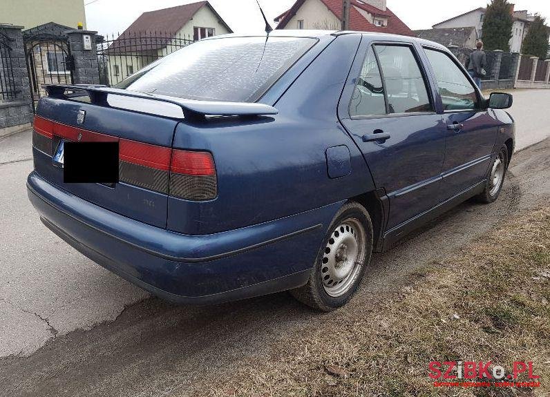 1999' SEAT Toledo photo #1
