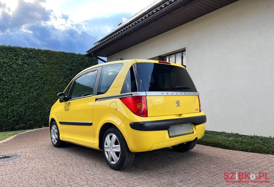 2005' Peugeot 1007 photo #5