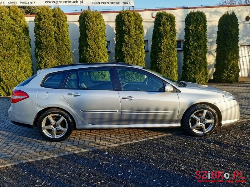 2008' Renault Laguna photo #4