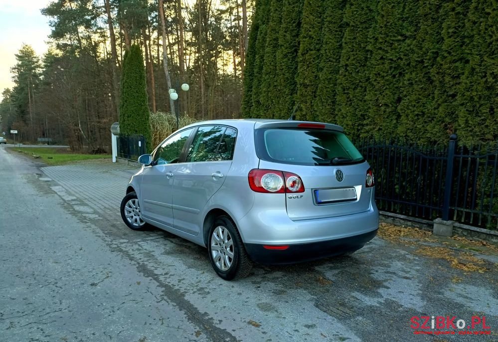 2005' Volkswagen Golf Plus photo #3
