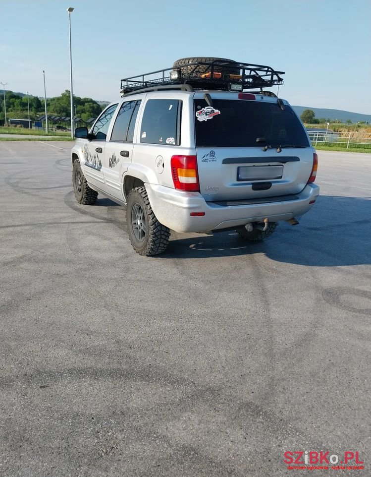 2004' Jeep Grand Cherokee photo #2