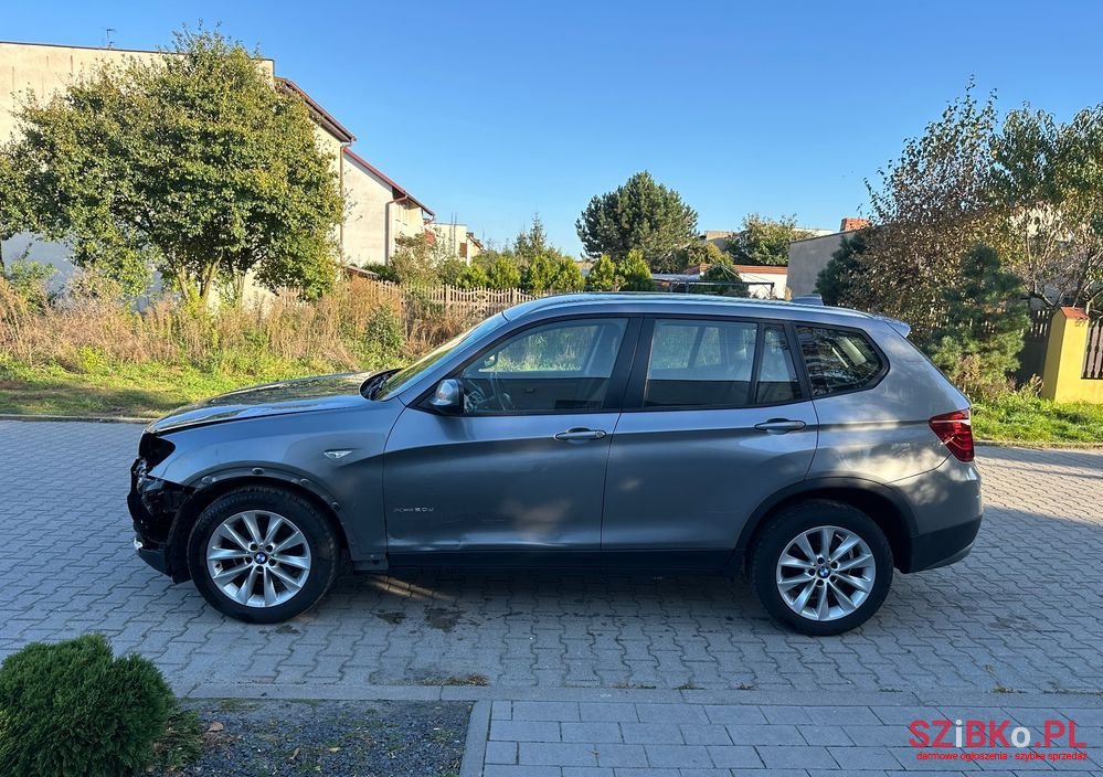 2011' BMW X3 Xdrive20D photo #4