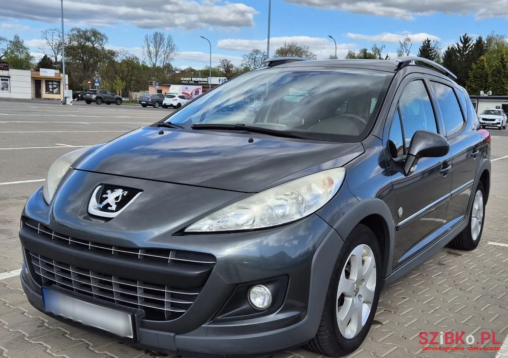 2011' Peugeot 207 photo #1