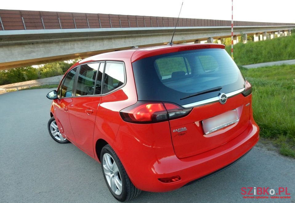 2016' Opel Zafira photo #4