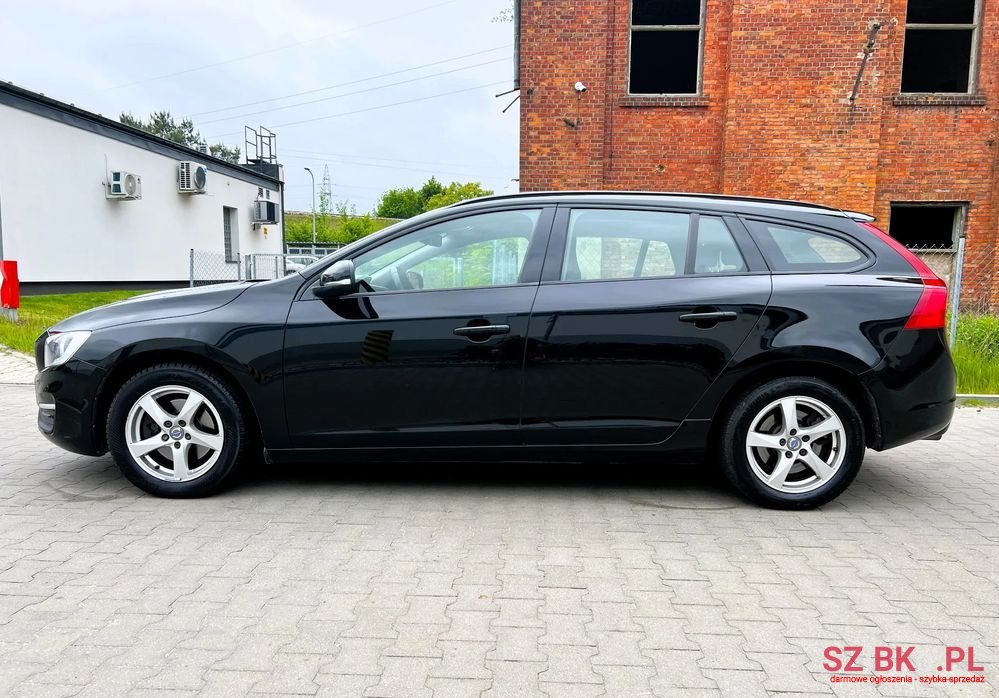 2016' Volvo V60 photo #3