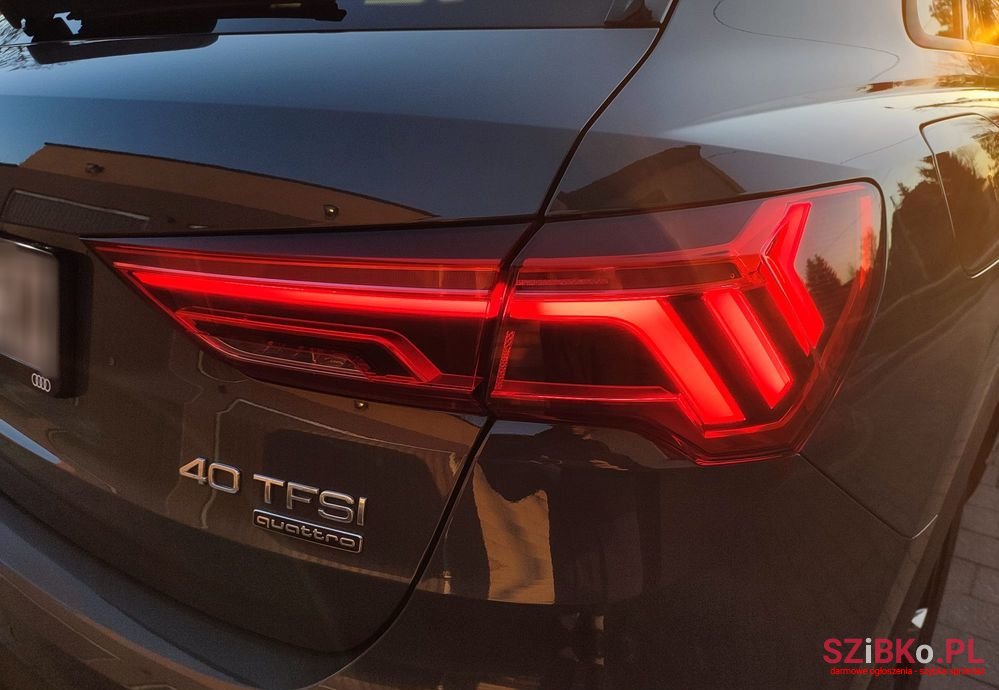 2019' Audi Q3 photo #6