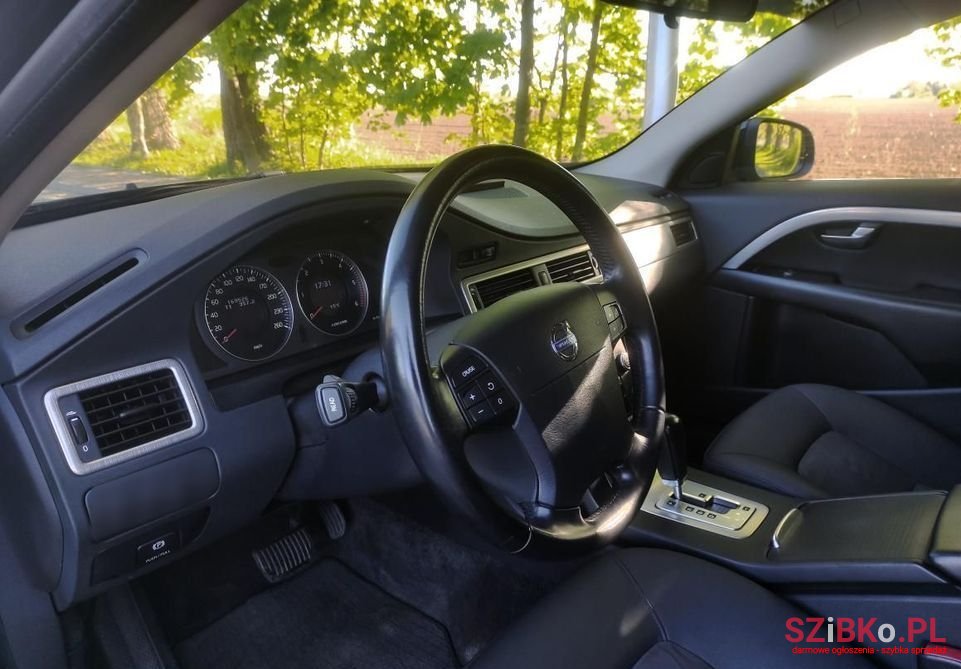 2007' Volvo V70 photo #5