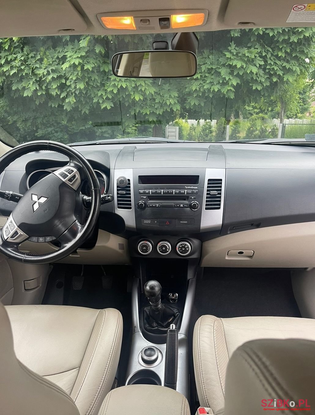 2008' Mitsubishi Outlander photo #5