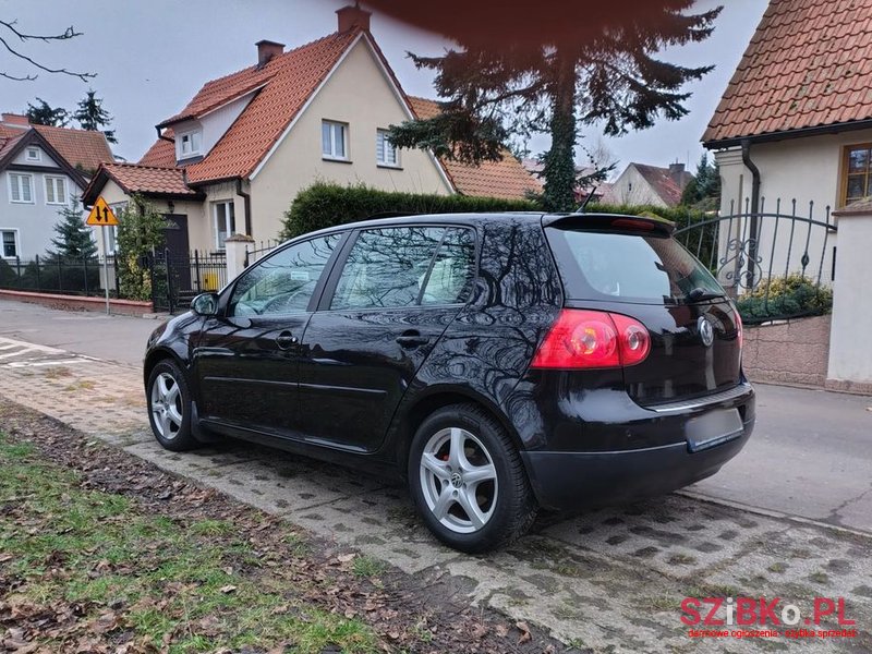 2007' Volkswagen Golf photo #6