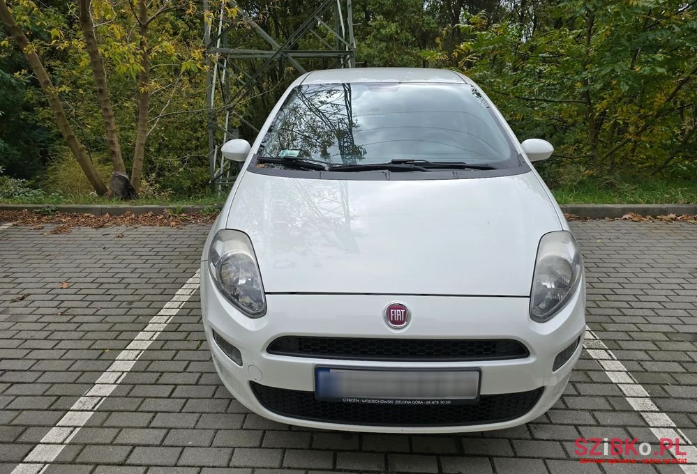 2017' Fiat Punto photo #2