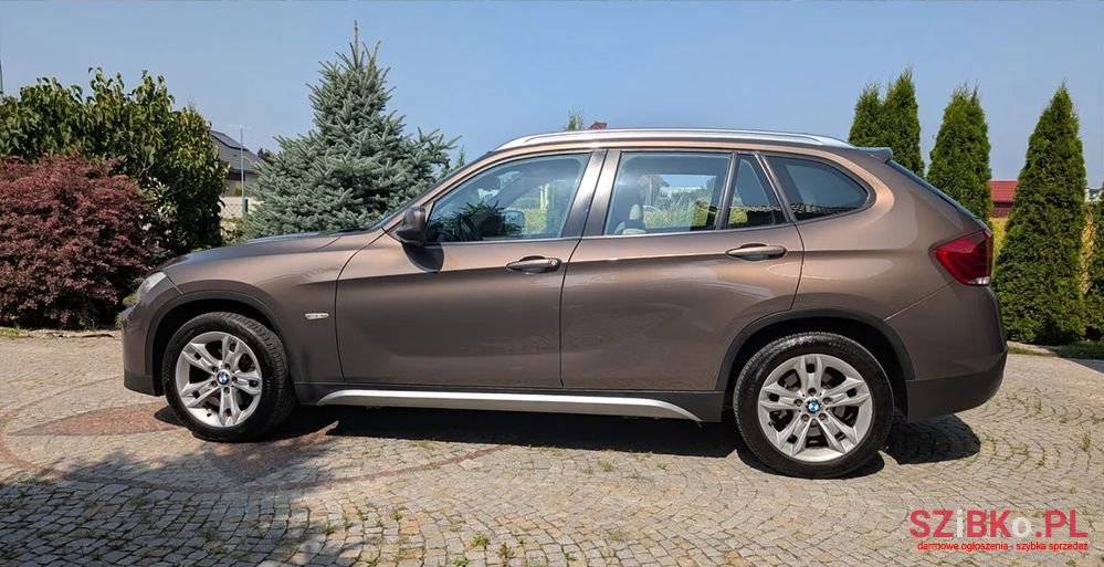 2012' BMW X1 Xdrive20D photo #2