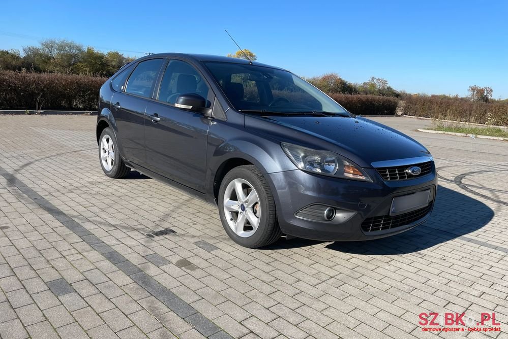 2009' Ford Focus 1.8 Ghia photo #2