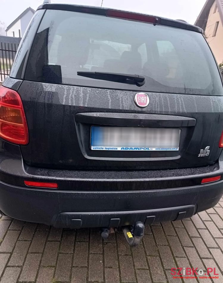 2010' Fiat Sedici photo #5