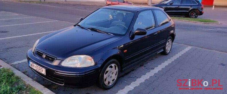 2007' BMW Civic photo #1