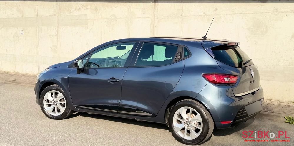 2017' Renault Clio photo #2